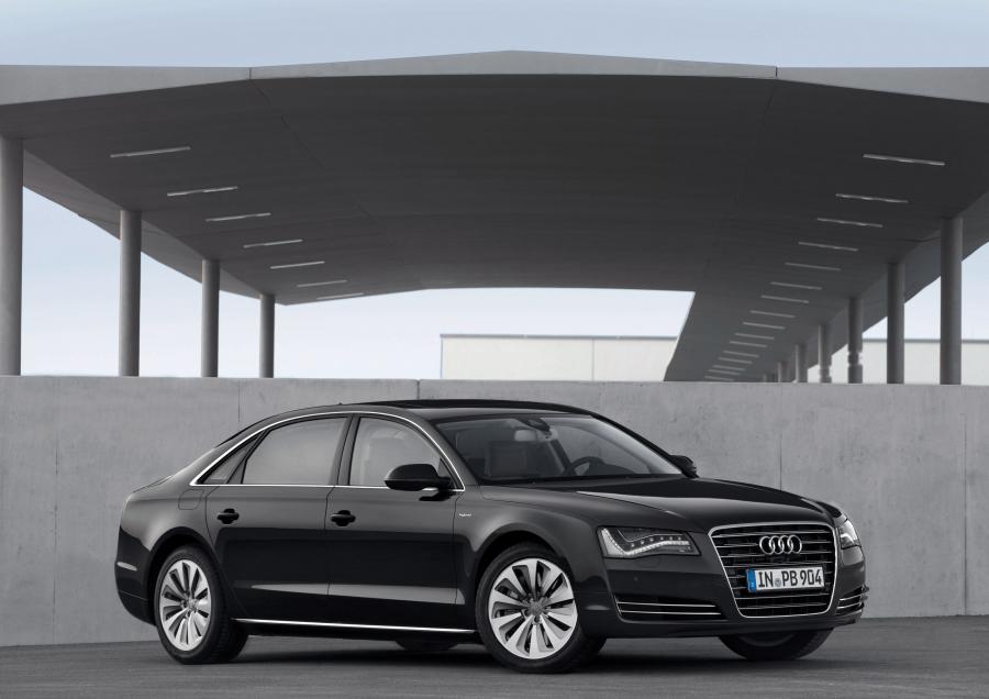  Audi A8 L Hybrid (D4) 2012 года  (WW) (фото 39 из 42)